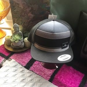 NWT O’Neill SnapBack, black and grey